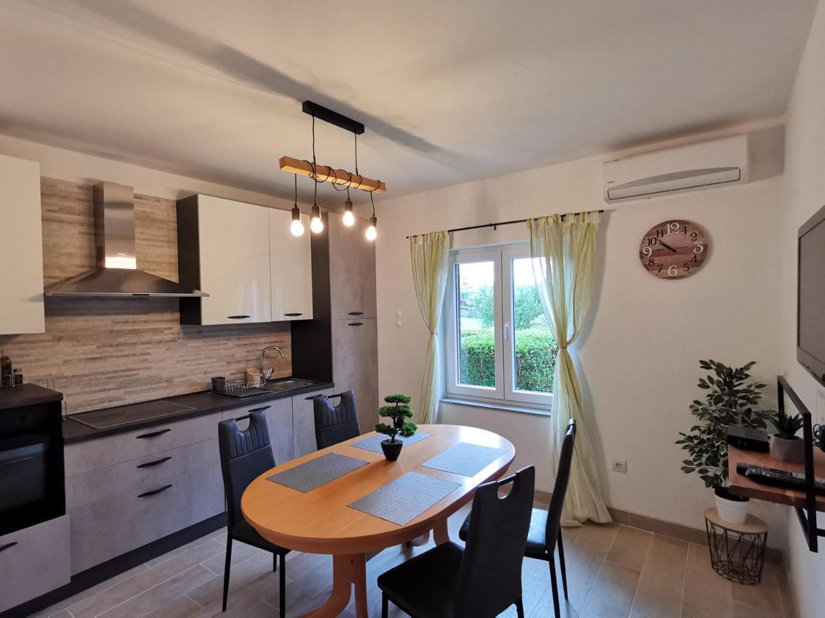 Apartments Jurandvor Baška Eksteriør bilde