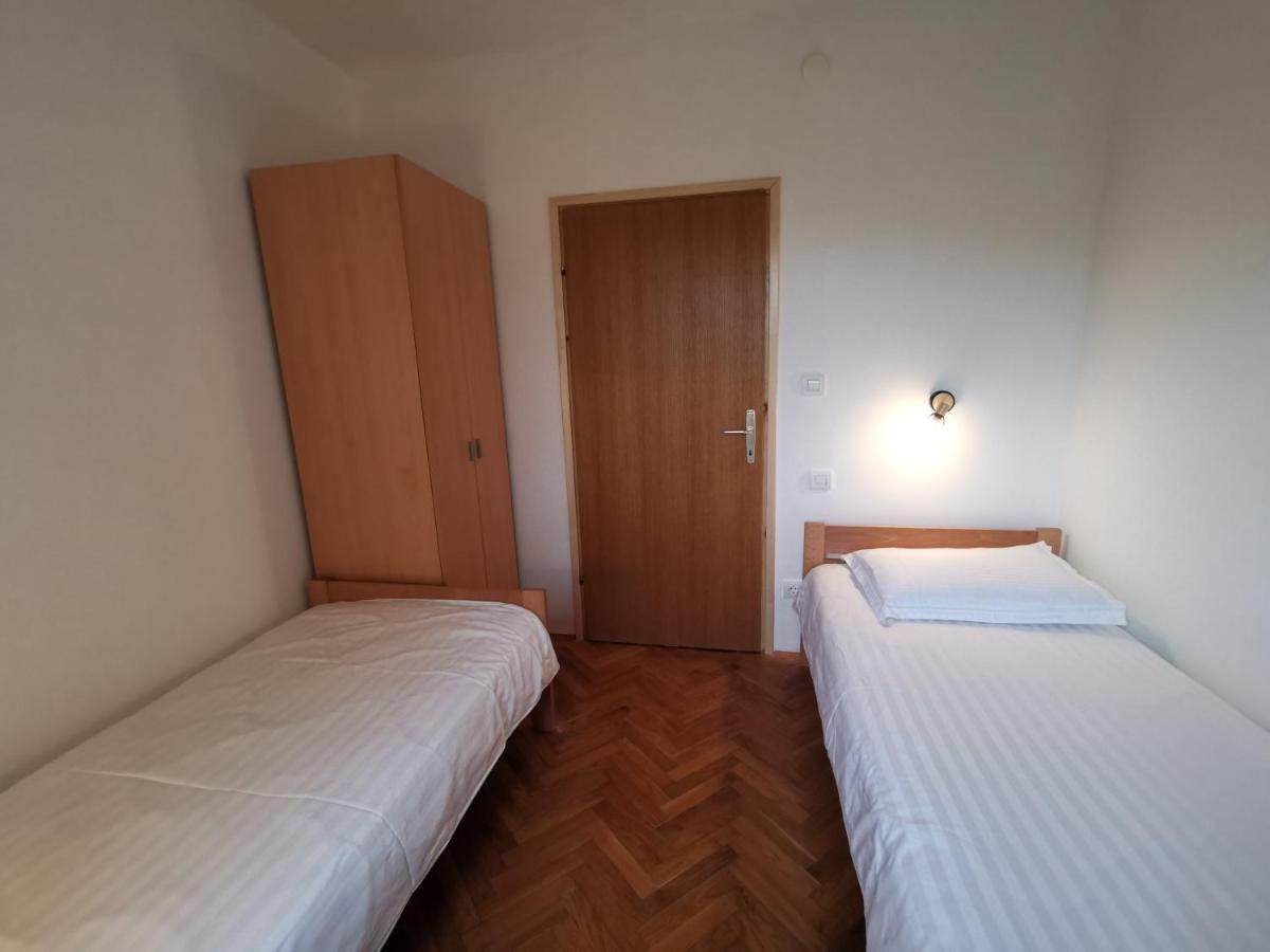 Apartments Jurandvor Baška Eksteriør bilde