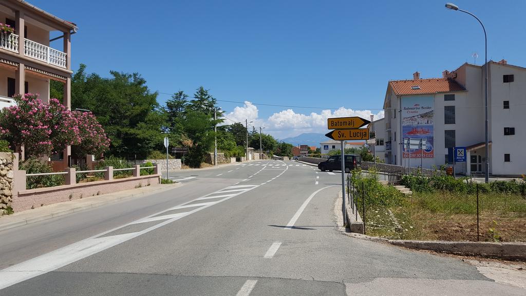 Apartments Jurandvor Baška Eksteriør bilde